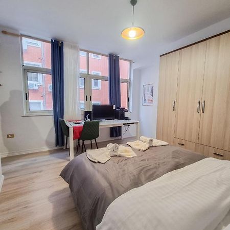 Cozy Apartment In City Center Тирана Экстерьер фото