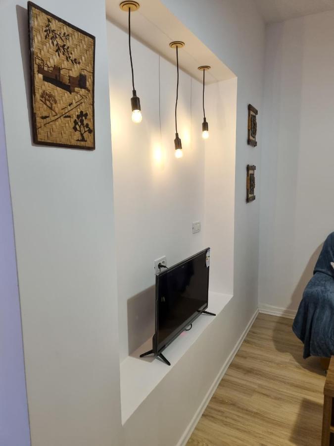 Cozy Apartment In City Center Тирана Экстерьер фото