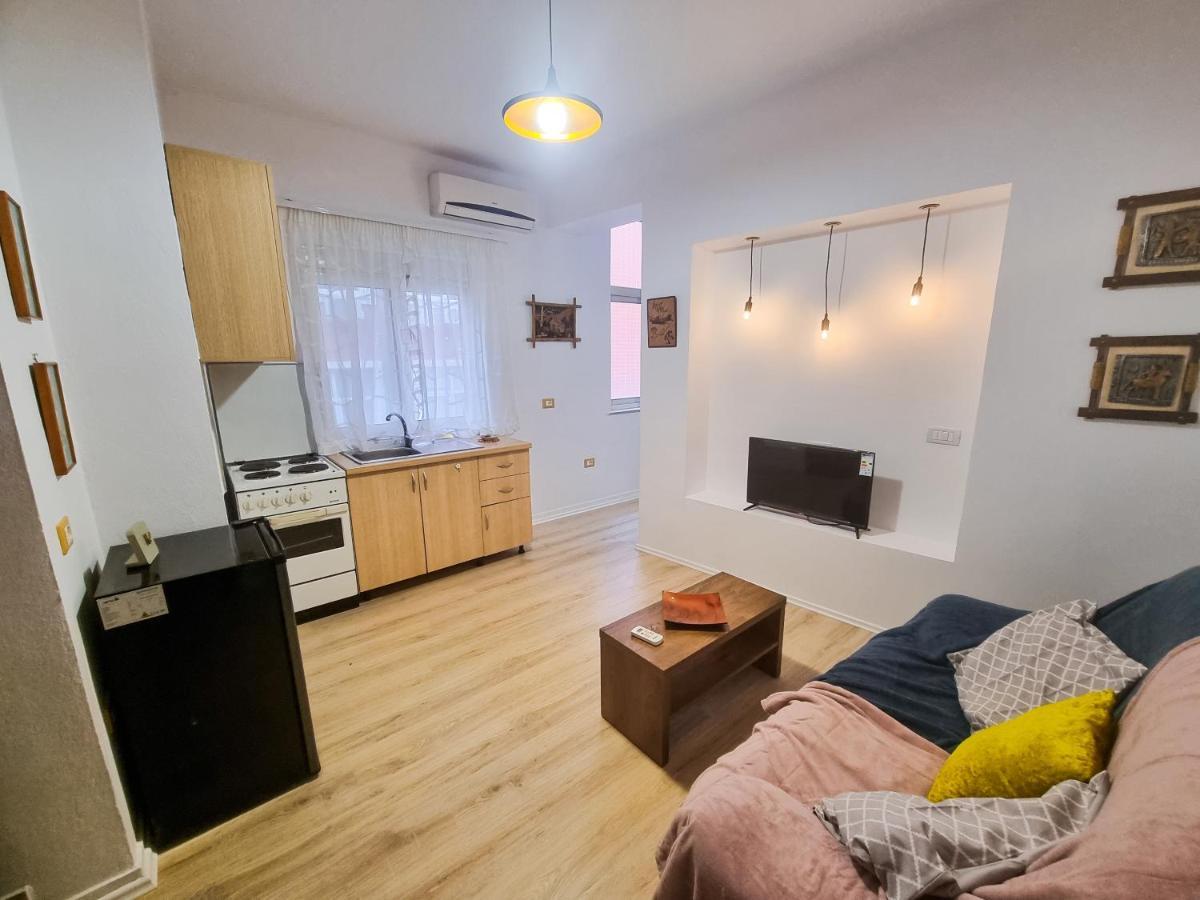 Cozy Apartment In City Center Тирана Экстерьер фото
