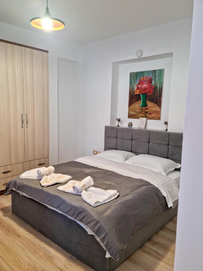 Cozy Apartment In City Center Тирана Экстерьер фото